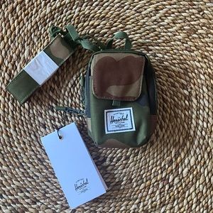 Herschel Camouflage Crossbody